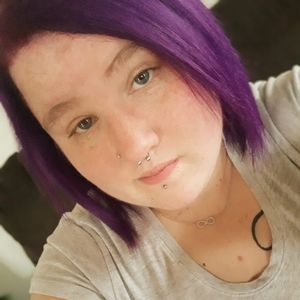 Meet your Posher, Adellica